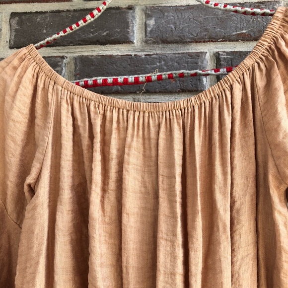 NWOT Selfie Leslie gold off-the-shoulder dress! - Picture 4 of 11